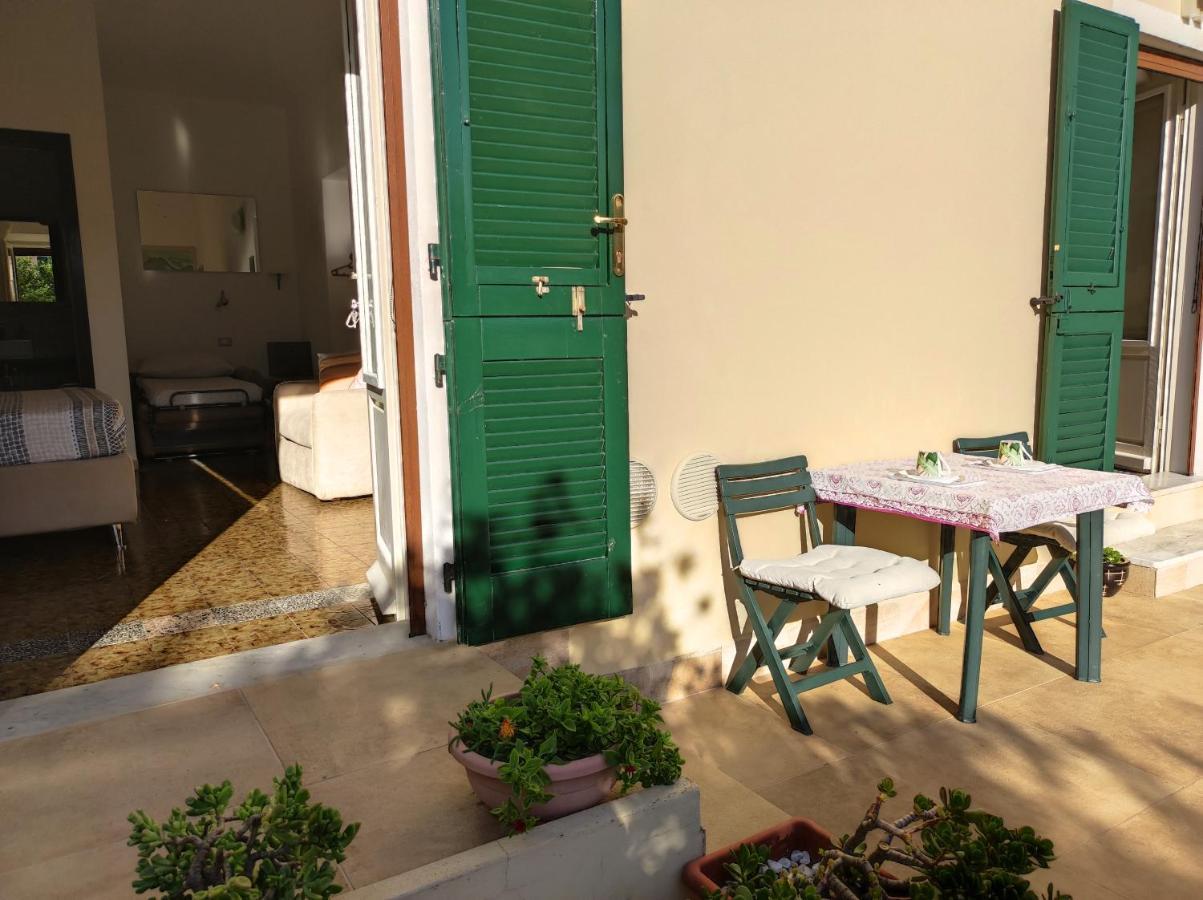 Il Giardino Rooms&Breakfast La Maddalena  Esterno foto