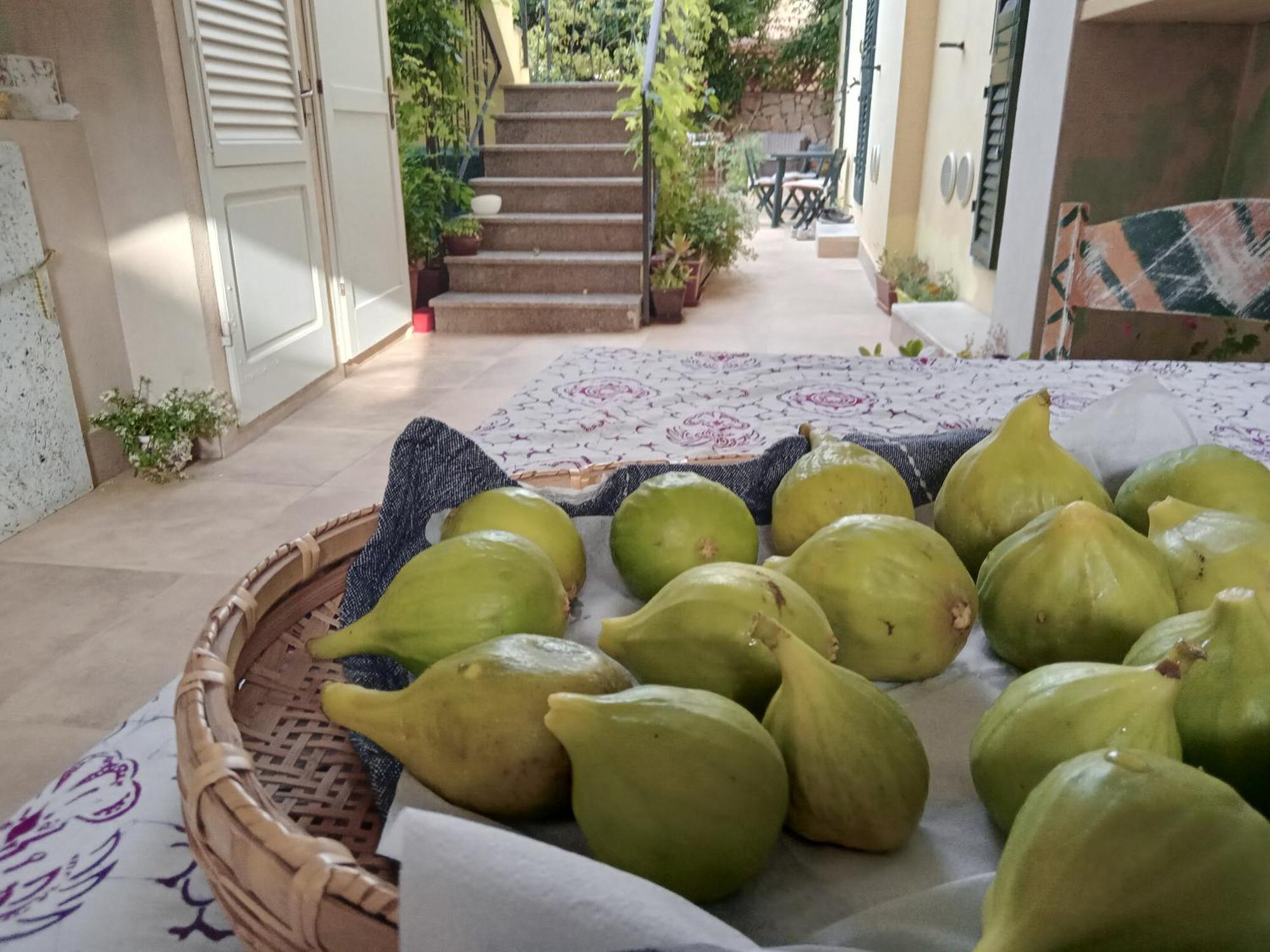 Il Giardino Rooms&Breakfast La Maddalena  Camera foto