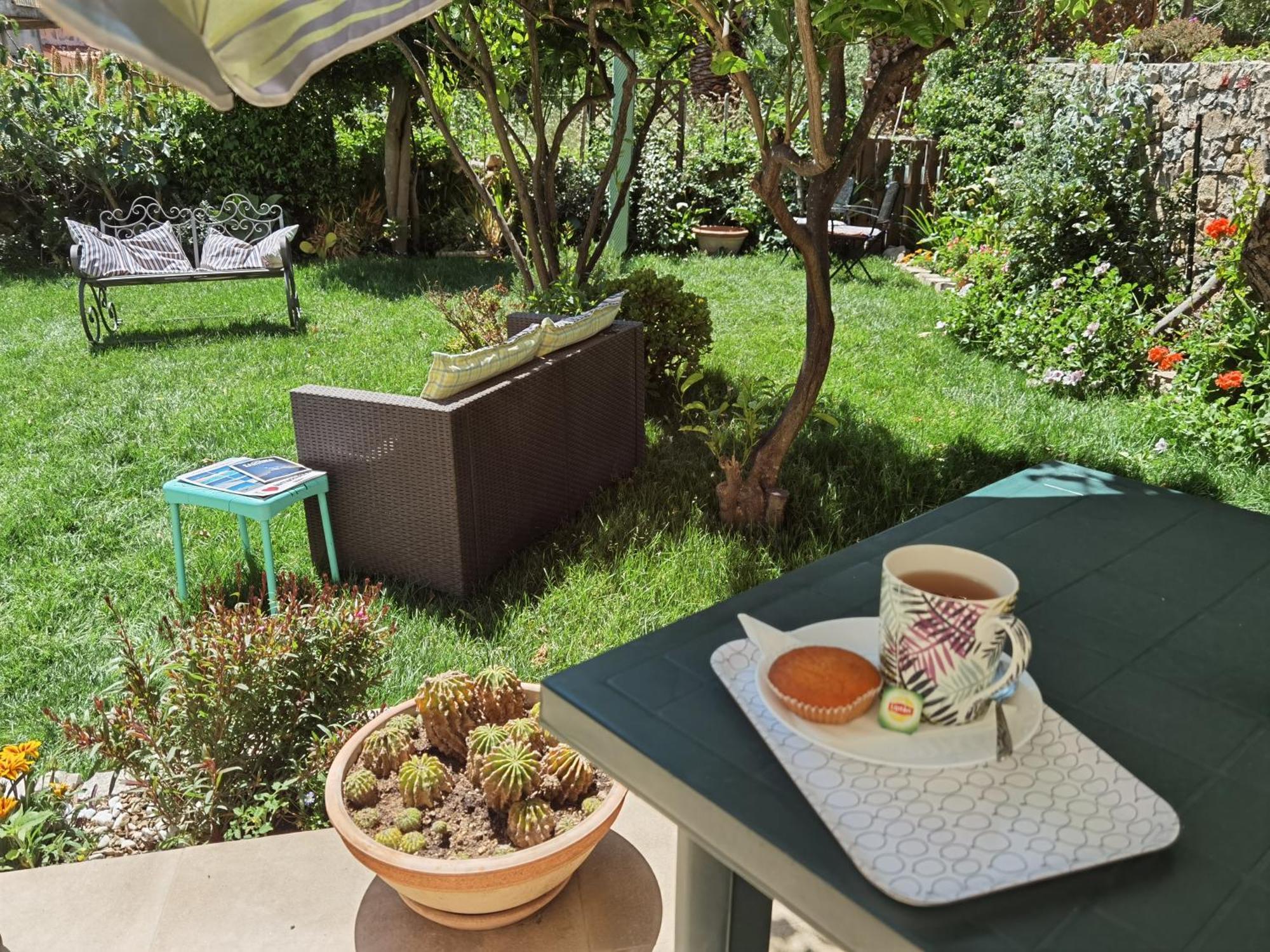 Il Giardino Rooms&Breakfast La Maddalena  Camera foto